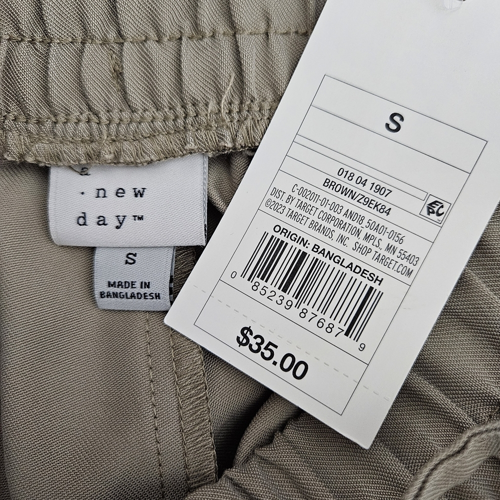 A New Day Wide Leg Cargo Pants Khaki High Rise Stretch Waist Pull On Small - Picture 4 of 6